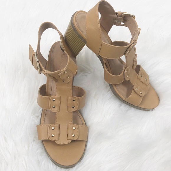 American Eagle Sandals Strap Heels Size 8 Cream - Picture 8 of 8